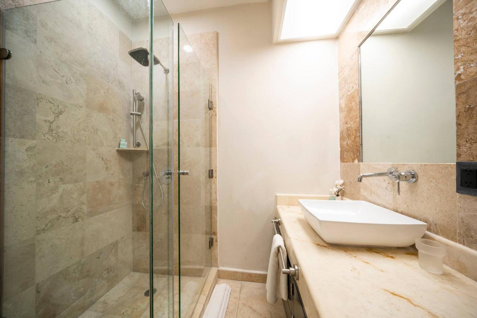 Сasa de vacaciones Surf 408 - Beachfront Stunning Ocean View Penthouse - At El Faro