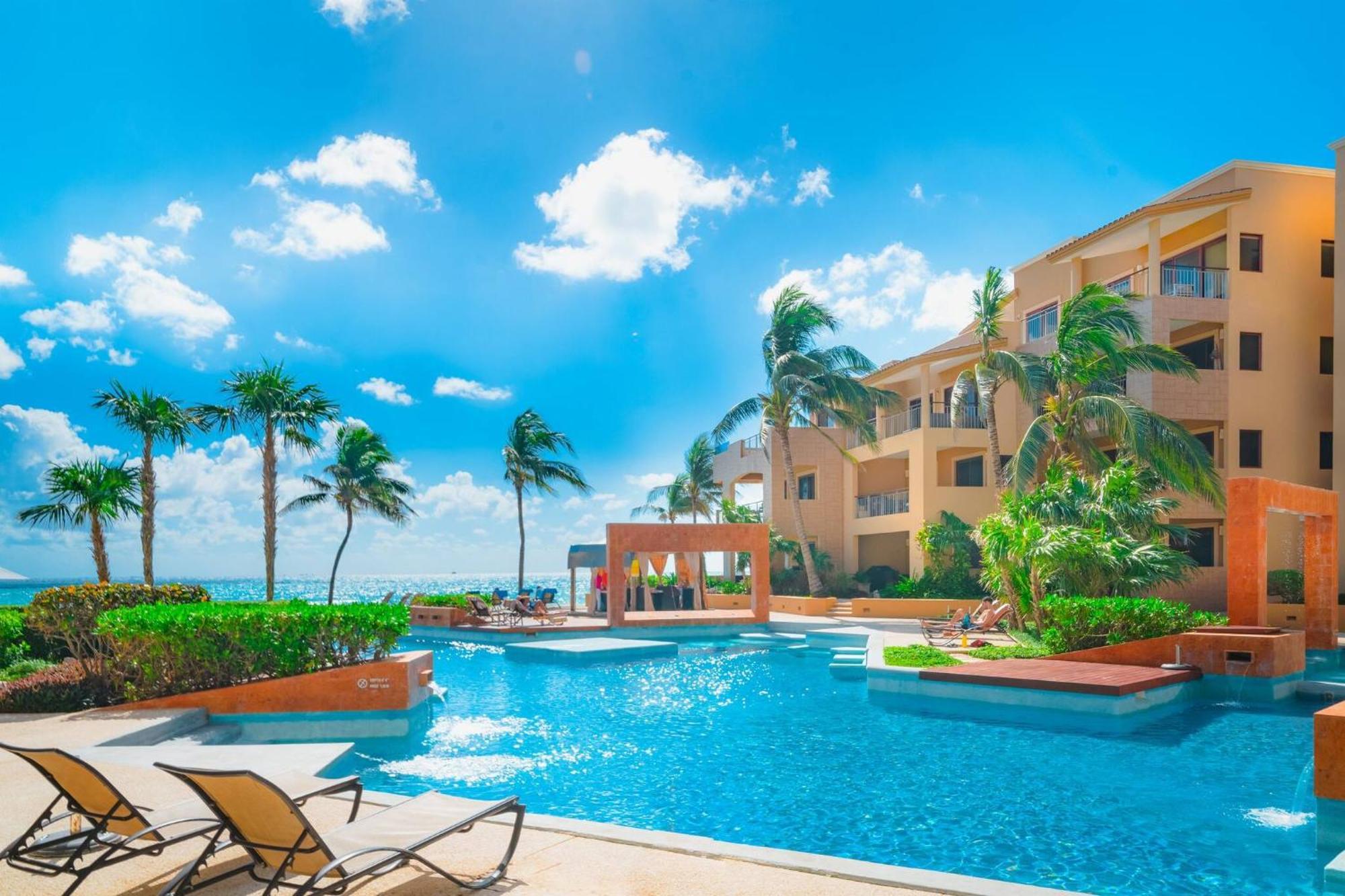 Surf 408 - Beachfront Stunning Ocean View Penthouse - At El Faro