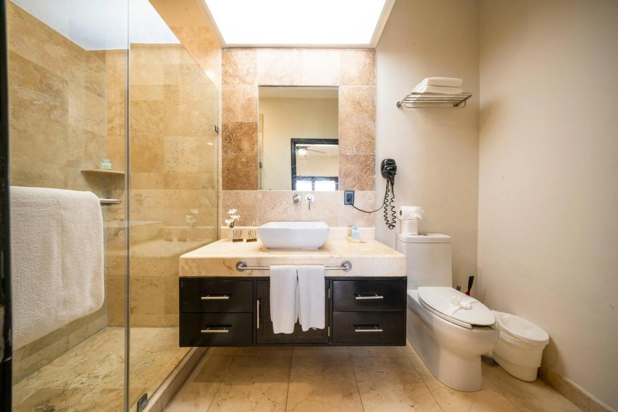 Сasa de vacaciones Surf 408 - Beachfront Stunning Ocean View Penthouse - At El Faro