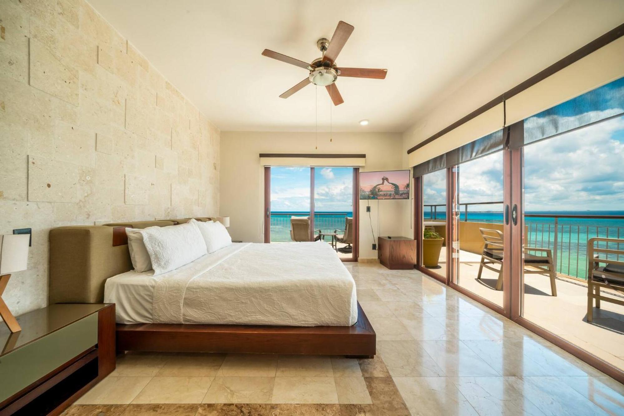 Сasa de vacaciones Surf 408 - Beachfront Stunning Ocean View Penthouse - At El Faro
